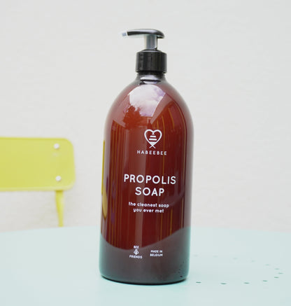 Liquid propolis soap